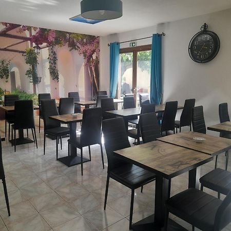 Hôtel Les Alizés Puget-Théniers Esterno foto