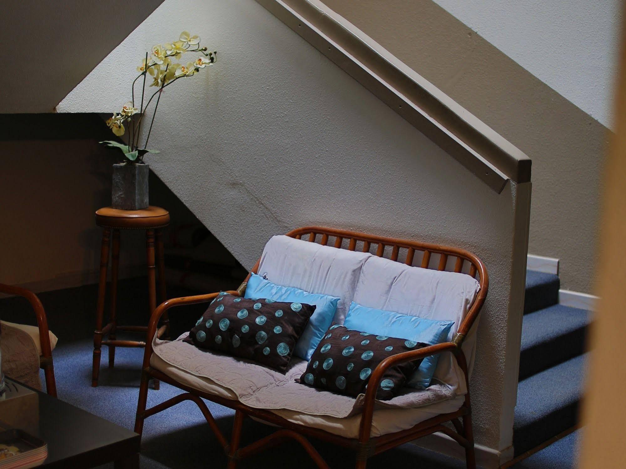 Hôtel Les Alizés Puget-Théniers Esterno foto