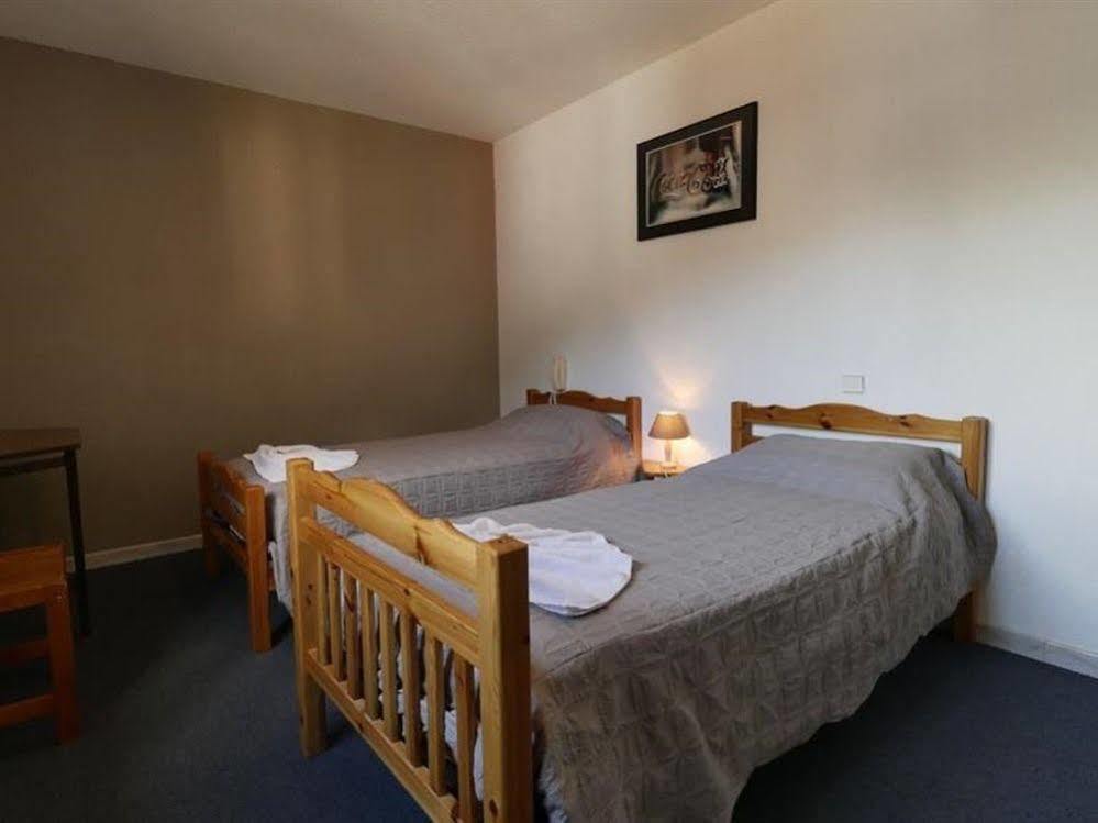 Hôtel Les Alizés Puget-Théniers Esterno foto